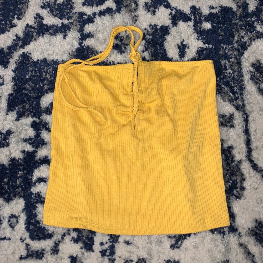 Ribbed Tupe Crop Top with Front Cutout Lacing